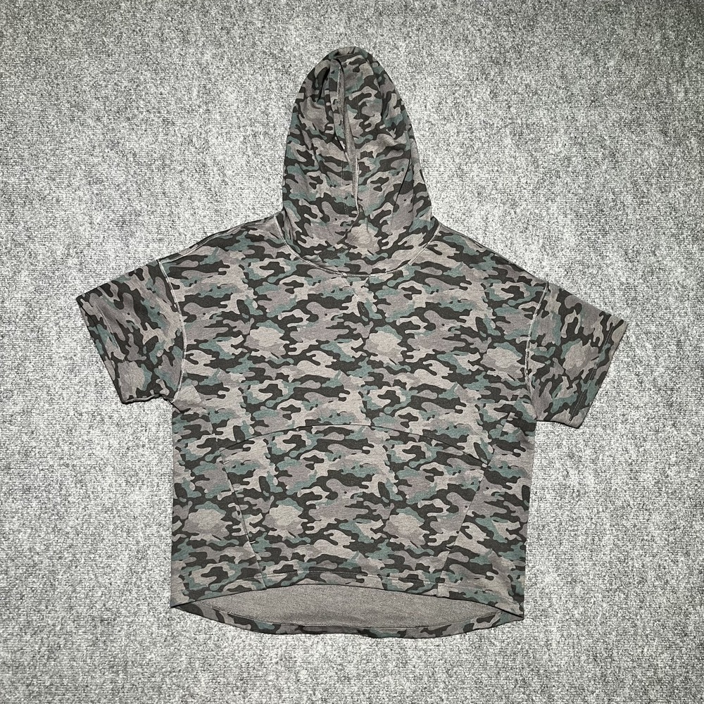 Fabletics Camo Hoodie Women's Medium Short Sleeve Pullover Sweatshirt Blue‎ Gray